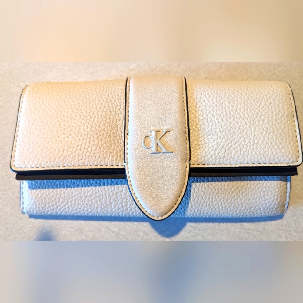 Calvin Klein wallet, new, no tags